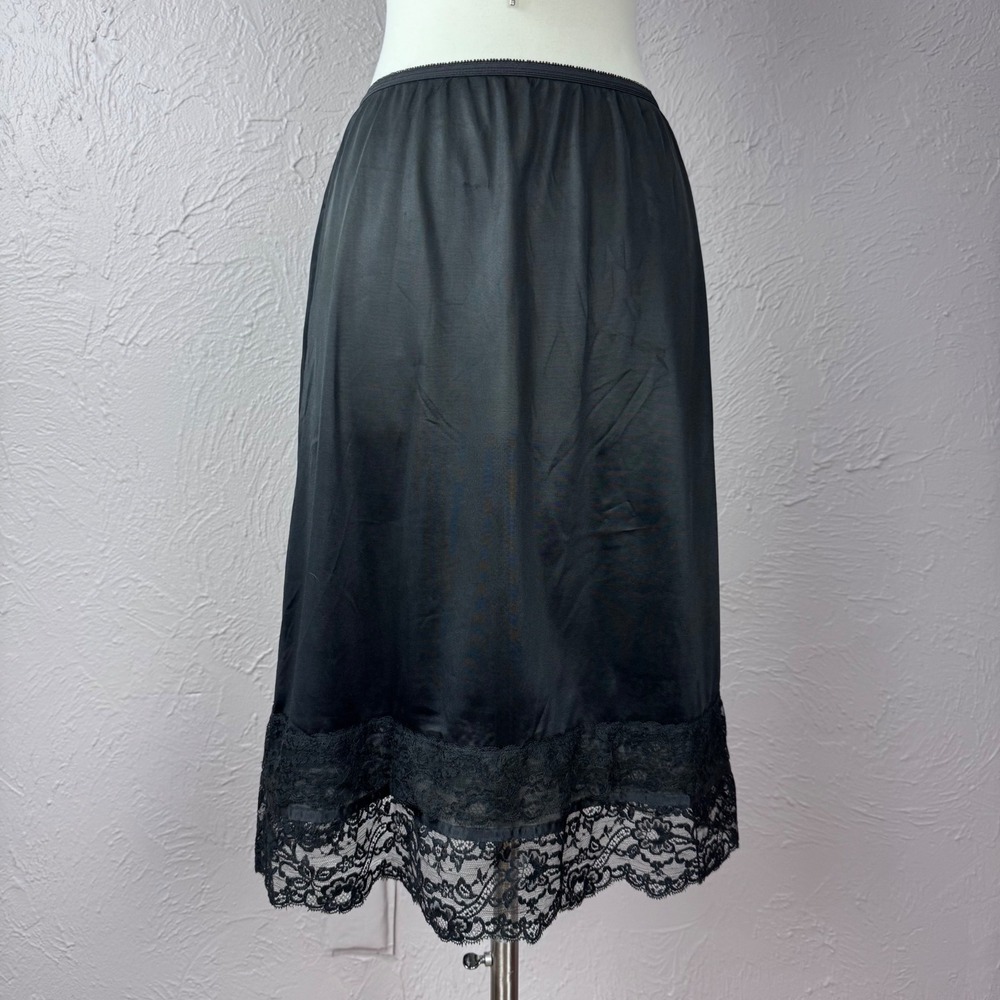 Vintage 80s/90s black lace slip skirt Medium 90s goth whimsy goth fairy grunge
